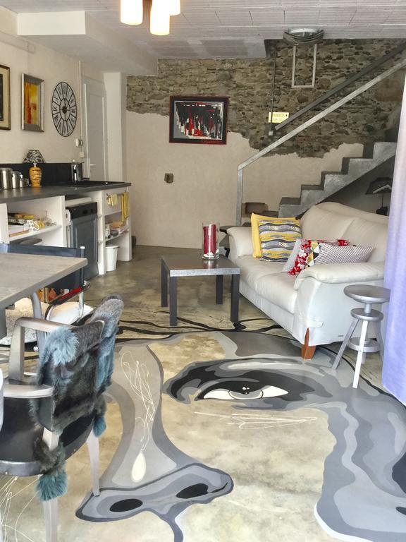 Villeneuve-de-Rivière Loft Atypique Bed & Breakfast エクステリア 写真